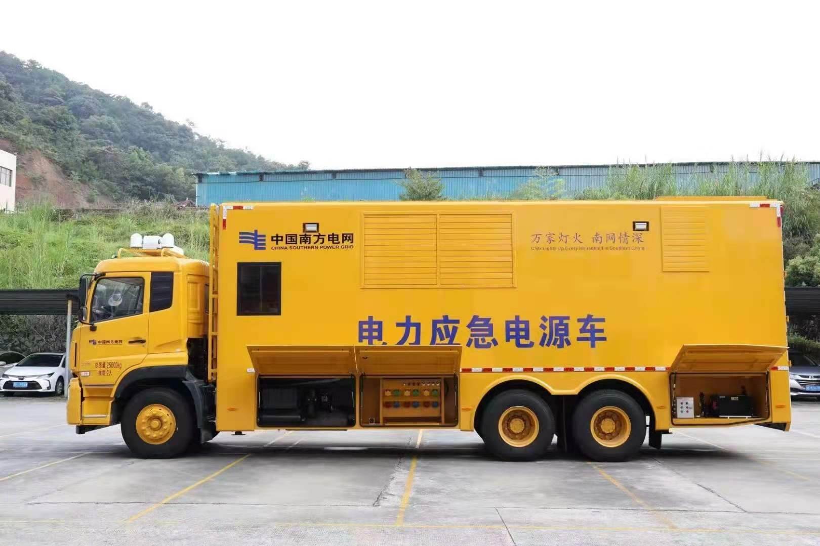 鹤岗安康大型柴油发电机发电车UPS电源出租租赁